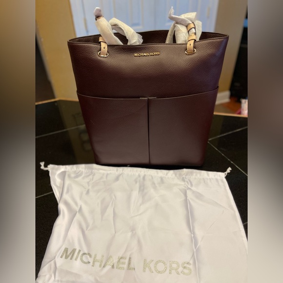 NWT Beautiful Michael Kors - Bedford Pocket Pebbled Leather Tote Bag - Picture 7 of 7